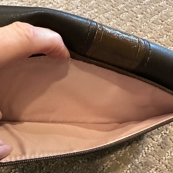 Coach Two Tone Brown Leather/Patent Leather Wallet w/ Checkbook Holder. - Picture 13 of 13